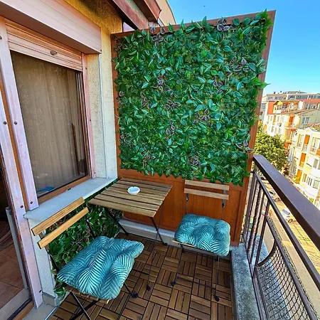 Dimoff Self Check-in * 瓦爾納